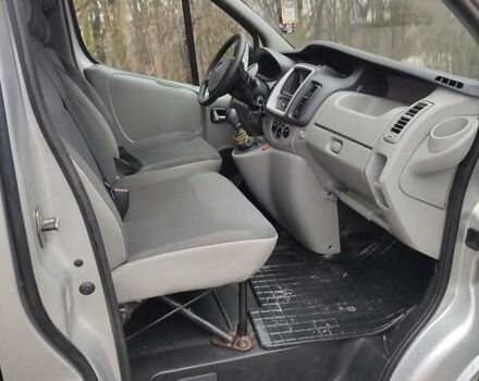 Серый Опель Виваро, объемом двигателя 2 л и пробегом 240 тыс. км за 13600 $, фото 13 на Automoto.ua