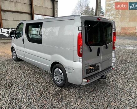 Серый Опель Виваро, объемом двигателя 2.5 л и пробегом 265 тыс. км за 13850 $, фото 45 на Automoto.ua