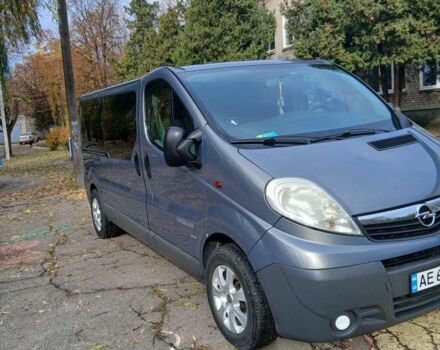 Серый Опель Виваро, объемом двигателя 2 л и пробегом 261 тыс. км за 16500 $, фото 5 на Automoto.ua