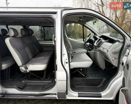 Серый Опель Виваро, объемом двигателя 2 л и пробегом 290 тыс. км за 14650 $, фото 21 на Automoto.ua