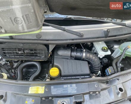 Серый Опель Виваро, объемом двигателя 2 л и пробегом 216 тыс. км за 14950 $, фото 13 на Automoto.ua