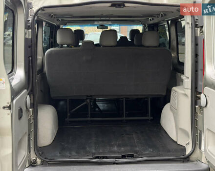 Сірий Опель Віваро, об'ємом двигуна 2 л та пробігом 282 тис. км за 13850 $, фото 27 на Automoto.ua