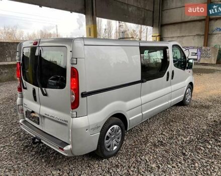 Серый Опель Виваро, объемом двигателя 2.5 л и пробегом 265 тыс. км за 13850 $, фото 46 на Automoto.ua