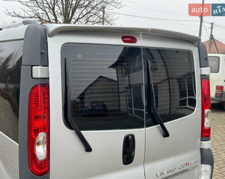 Серый Опель Виваро, объемом двигателя 2 л и пробегом 250 тыс. км за 14950 $, фото 28 на Automoto.ua