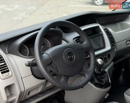 Сірий Опель Віваро, об'ємом двигуна 2 л та пробігом 282 тис. км за 13850 $, фото 19 на Automoto.ua
