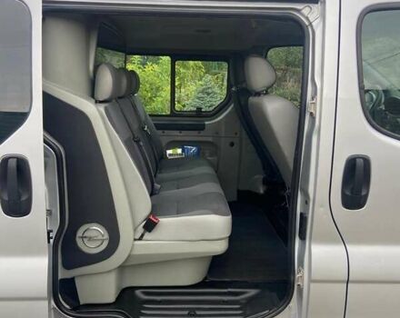 Серый Опель Виваро, объемом двигателя 2.5 л и пробегом 285 тыс. км за 13950 $, фото 2 на Automoto.ua