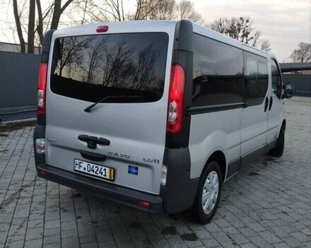 Серый Опель Виваро, объемом двигателя 2 л и пробегом 270 тыс. км за 15200 $, фото 16 на Automoto.ua