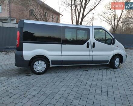 Серый Опель Виваро, объемом двигателя 2 л и пробегом 270 тыс. км за 15200 $, фото 19 на Automoto.ua