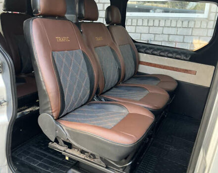 Серый Опель Виваро, объемом двигателя 2 л и пробегом 380 тыс. км за 13200 $, фото 10 на Automoto.ua