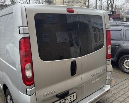 Серый Опель Виваро, объемом двигателя 2 л и пробегом 306 тыс. км за 10400 $, фото 3 на Automoto.ua