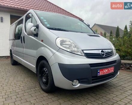 Серый Опель Виваро, объемом двигателя 2.5 л и пробегом 285 тыс. км за 13950 $, фото 10 на Automoto.ua