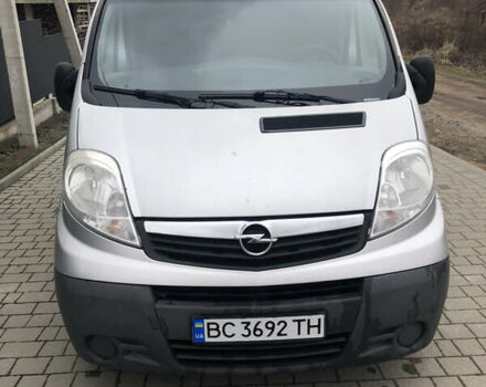 Сірий Опель Віваро, об'ємом двигуна 2 л та пробігом 180 тис. км за 9700 $, фото 1 на Automoto.ua
