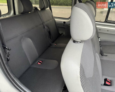 Сірий Опель Віваро, об'ємом двигуна 0 л та пробігом 300 тис. км за 14500 $, фото 13 на Automoto.ua