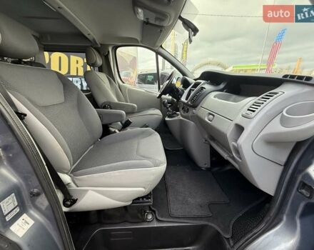 Серый Опель Виваро, объемом двигателя 2 л и пробегом 244 тыс. км за 13000 $, фото 16 на Automoto.ua