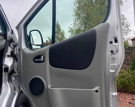 Серый Опель Виваро, объемом двигателя 2.5 л и пробегом 285 тыс. км за 13950 $, фото 16 на Automoto.ua