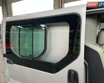 Серый Опель Виваро, объемом двигателя 2.5 л и пробегом 265 тыс. км за 13850 $, фото 24 на Automoto.ua