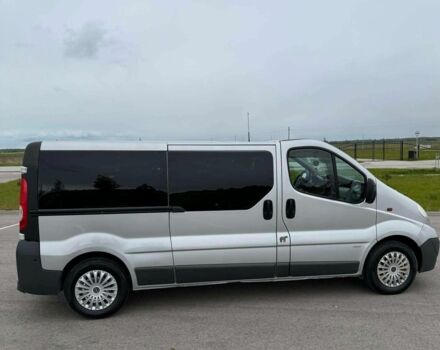 Серый Опель Виваро, объемом двигателя 2 л и пробегом 168 тыс. км за 7900 $, фото 2 на Automoto.ua