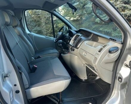 Серый Опель Виваро, объемом двигателя 2 л и пробегом 192 тыс. км за 8000 $, фото 12 на Automoto.ua