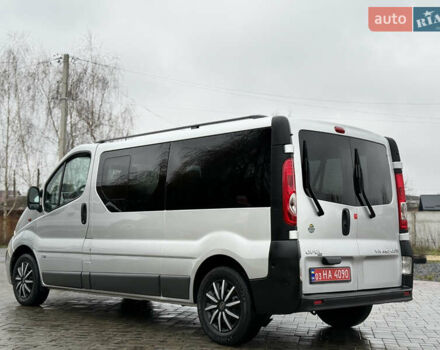 Серый Опель Виваро, объемом двигателя 2 л и пробегом 290 тыс. км за 14650 $, фото 8 на Automoto.ua