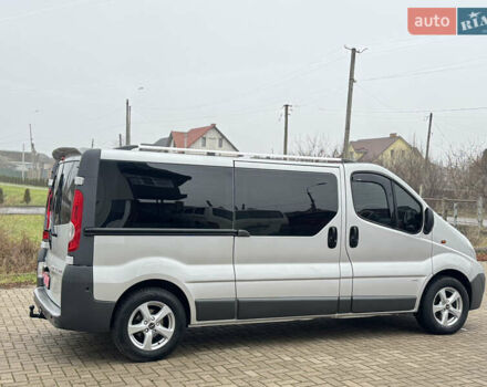 Серый Опель Виваро, объемом двигателя 2 л и пробегом 250 тыс. км за 14950 $, фото 13 на Automoto.ua