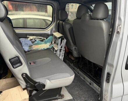 Серый Опель Виваро, объемом двигателя 2 л и пробегом 306 тыс. км за 10400 $, фото 5 на Automoto.ua