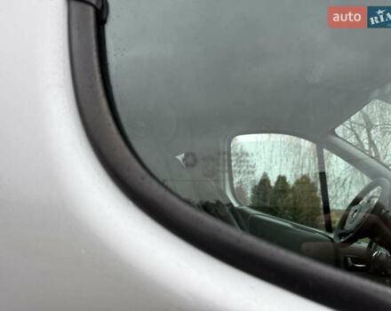 Серый Опель Виваро, объемом двигателя 2 л и пробегом 290 тыс. км за 14650 $, фото 11 на Automoto.ua