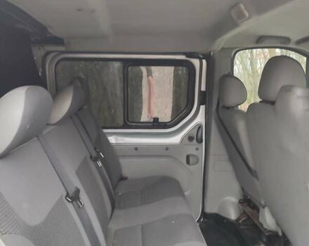 Серый Опель Виваро, объемом двигателя 2 л и пробегом 240 тыс. км за 13600 $, фото 15 на Automoto.ua