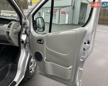 Серый Опель Виваро, объемом двигателя 2 л и пробегом 288 тыс. км за 13950 $, фото 24 на Automoto.ua