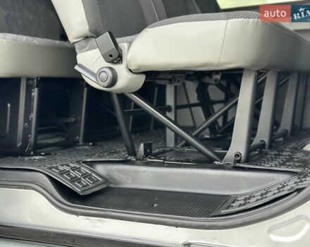 Серый Опель Виваро, объемом двигателя 2 л и пробегом 320 тыс. км за 14500 $, фото 59 на Automoto.ua