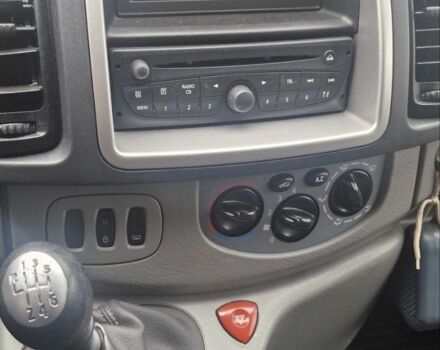 Серый Опель Виваро, объемом двигателя 2 л и пробегом 338 тыс. км за 13200 $, фото 7 на Automoto.ua