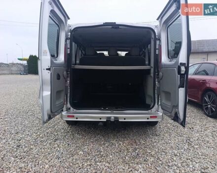 Серый Опель Виваро, объемом двигателя 2 л и пробегом 293 тыс. км за 16200 $, фото 7 на Automoto.ua