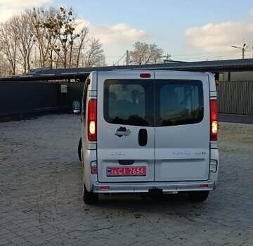 Серый Опель Виваро, объемом двигателя 2 л и пробегом 386 тыс. км за 16600 $, фото 13 на Automoto.ua