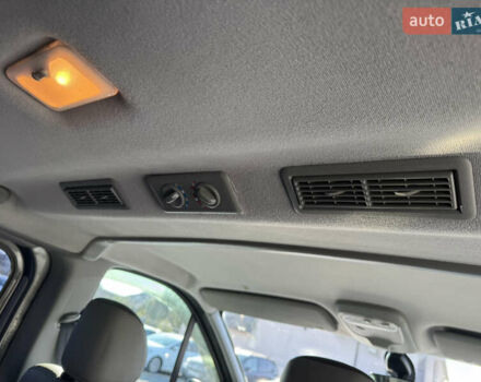 Опель Виваро 2013 в Черновцах на Automoto.ua Серый Опель Виваро, объемом двигателя 2 л и пробегом 299 тыс. км за 14400 $, фото 17 на Automoto.ua
