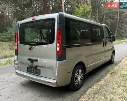 Серый Опель Виваро, объемом двигателя 2 л и пробегом 260 тыс. км за 15800 $, фото 13 на Automoto.ua