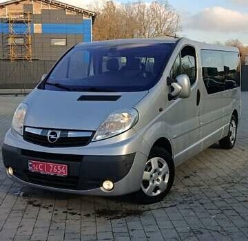 Серый Опель Виваро, объемом двигателя 2 л и пробегом 386 тыс. км за 16600 $, фото 58 на Automoto.ua