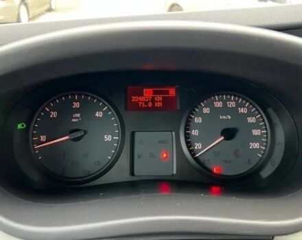 Серый Опель Виваро, объемом двигателя 2 л и пробегом 224 тыс. км за 8700 $, фото 14 на Automoto.ua