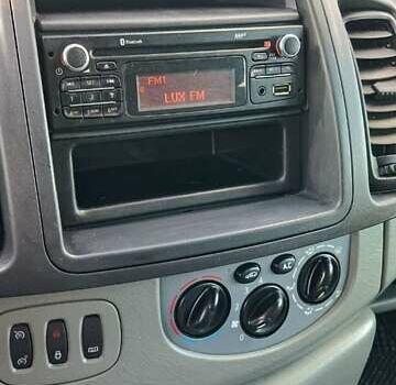 Серый Опель Виваро, объемом двигателя 2 л и пробегом 386 тыс. км за 16600 $, фото 41 на Automoto.ua