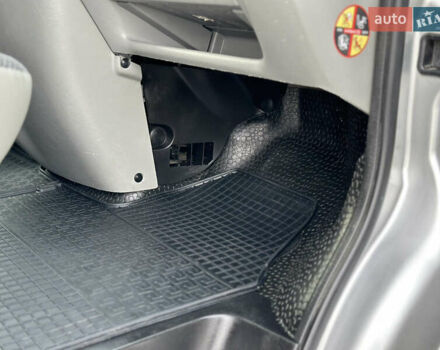 Серый Опель Виваро, объемом двигателя 2 л и пробегом 320 тыс. км за 14500 $, фото 47 на Automoto.ua