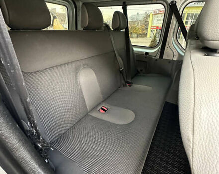 Серый Опель Виваро, объемом двигателя 2 л и пробегом 286 тыс. км за 15200 $, фото 9 на Automoto.ua