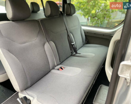 Серый Опель Виваро, объемом двигателя 2 л и пробегом 287 тыс. км за 14700 $, фото 16 на Automoto.ua