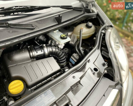 Серый Опель Виваро, объемом двигателя 2 л и пробегом 287 тыс. км за 14700 $, фото 34 на Automoto.ua