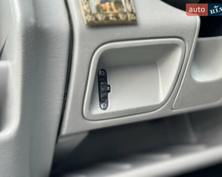 Серый Опель Виваро, объемом двигателя 2 л и пробегом 320 тыс. км за 14500 $, фото 87 на Automoto.ua