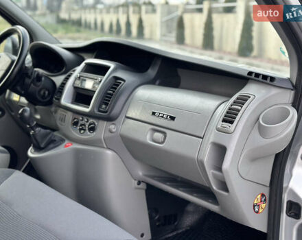 Серый Опель Виваро, объемом двигателя 2 л и пробегом 320 тыс. км за 14500 $, фото 49 на Automoto.ua