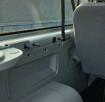 Серый Опель Виваро, объемом двигателя 2 л и пробегом 386 тыс. км за 16600 $, фото 54 на Automoto.ua