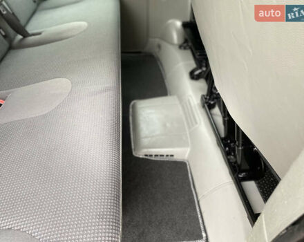 Серый Опель Виваро, объемом двигателя 2 л и пробегом 287 тыс. км за 14700 $, фото 14 на Automoto.ua