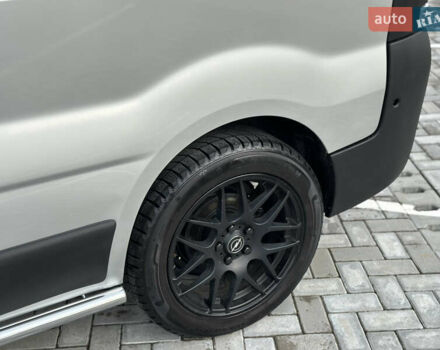 Серый Опель Виваро, объемом двигателя 2 л и пробегом 320 тыс. км за 14500 $, фото 23 на Automoto.ua