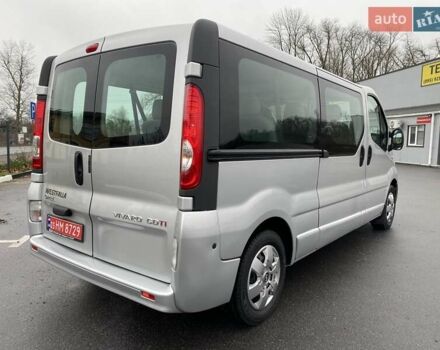 Серый Опель Виваро, объемом двигателя 2 л и пробегом 288 тыс. км за 13950 $, фото 4 на Automoto.ua