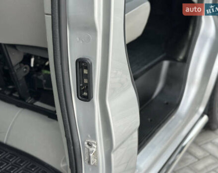 Серый Опель Виваро, объемом двигателя 2 л и пробегом 320 тыс. км за 14500 $, фото 62 на Automoto.ua