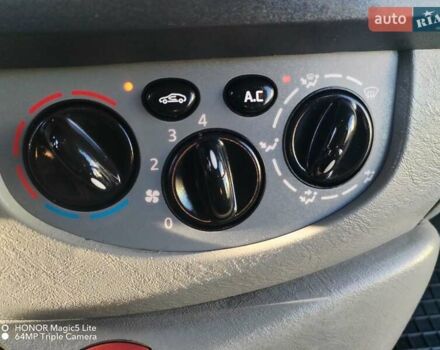 Серый Опель Виваро, объемом двигателя 2 л и пробегом 286 тыс. км за 14999 $, фото 24 на Automoto.ua