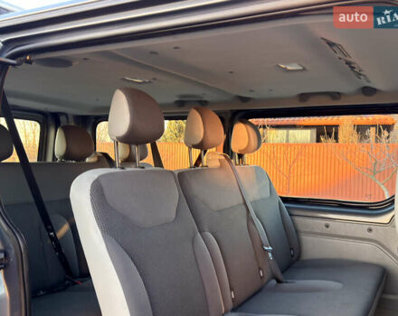 Сірий Опель Віваро, об'ємом двигуна 2 л та пробігом 290 тис. км за 15700 $, фото 16 на Automoto.ua